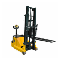 Штабелер самоходный c противовесом MBB09 (900 кг, 3 м, 24В / 100Ач) SMARTLIFT HV Market