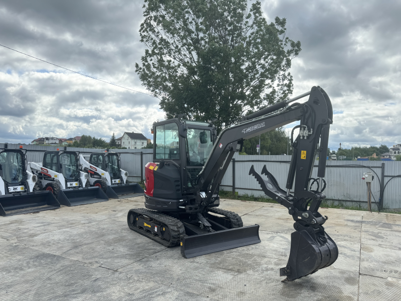 Мини-экскаватор QUADTRAC E40 PRO (4т, кабина, A/C, квикаплер, бур, 3 ковша. Гидравлический прижим) HV Market