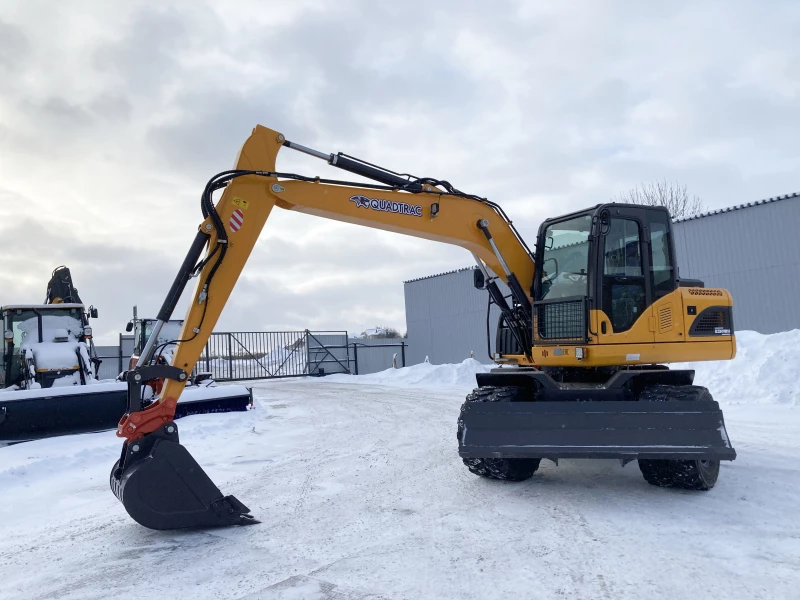 Мини-экскаватор QUADTRAC E130WH (12т, кабина, квикаплер, Желтый 2023 год) HV Market