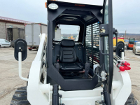 Мини-погрузчик XTRAC S12 (1250 кг 2 скорости HI HLOW) HV Market