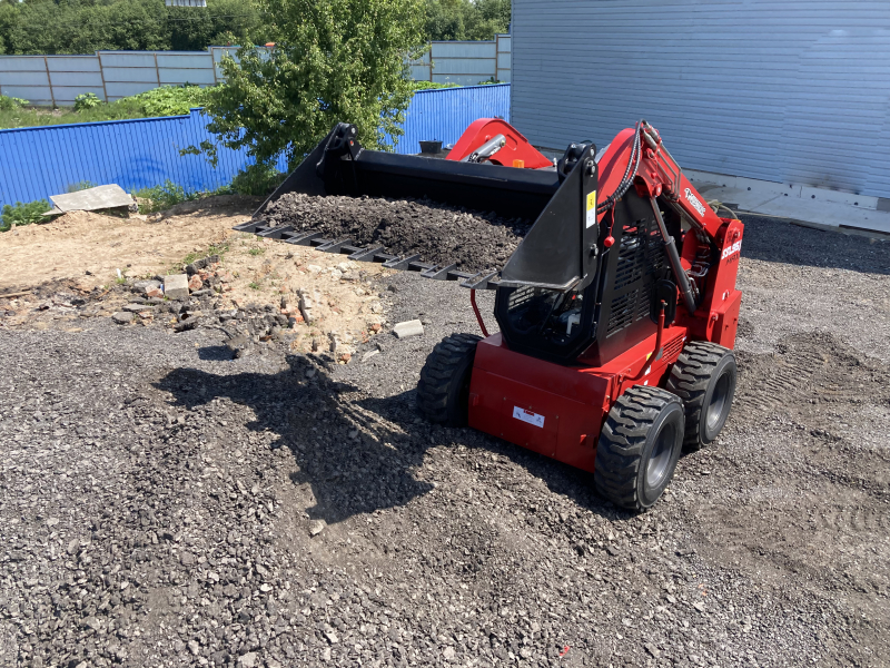 Мини-погрузчик QUADTRAC SSL95 MAX (950 кг кондиционер ковш 4-1) HV Market