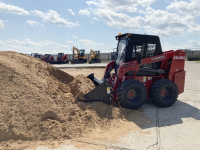 Мини-погрузчик QUADTRAC SSL95 MAX (950 кг кондиционер ковш 4-1) HV Market