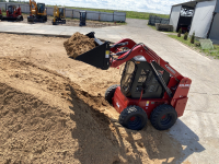 Мини-погрузчик QUADTRAC SSL95 MAX (950 кг кондиционер ковш 4-1) HV Market