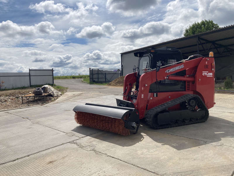 Мини-погрузчик QUADTRAC CTL135 (1300 кг (2024 г)) HV Market