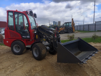 Мини-погрузчик QUADTRAC WL40T (800 кг, телескопическая стрела 3800 мм) HV Market