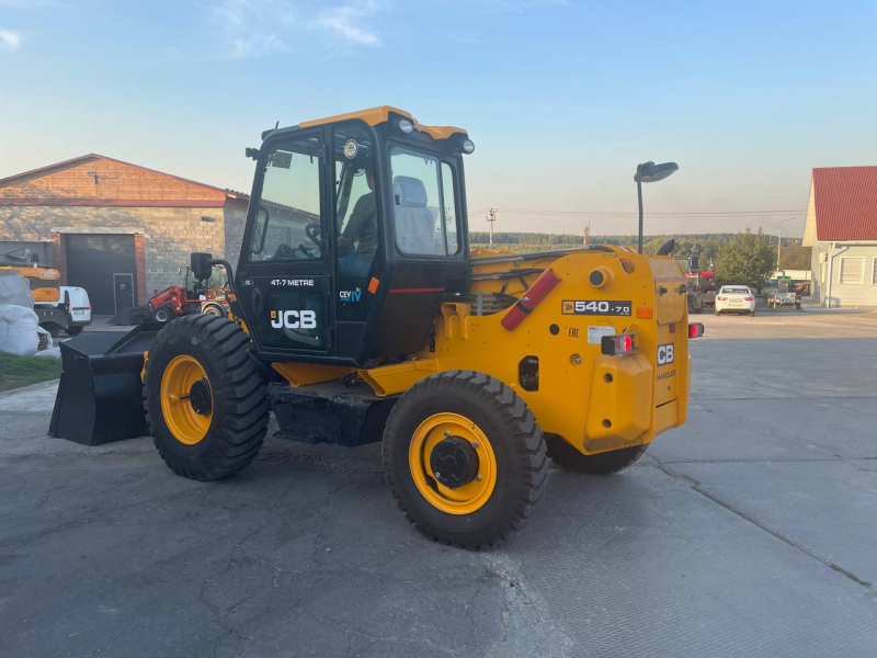 Телескопический погрузчик JCB 540-70 HV Market