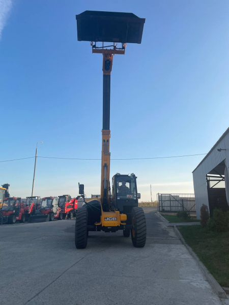Телескопический погрузчик JCB 540-70 HV Market