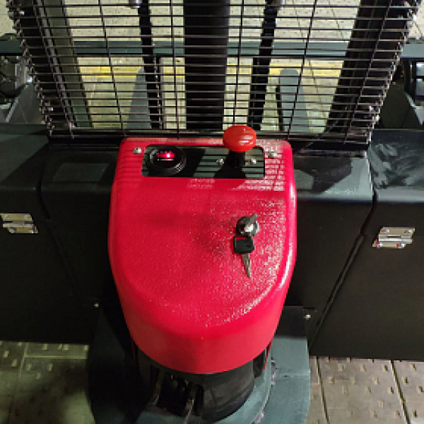 Самоходный штабелер для бездорожья AX 1016RT OXLIFT 1600 мм 1000 кг HV Market