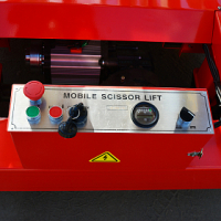 OXLIFT QZ-050-110 самоходный (поводковый) подъемник ножничного типа с питанием от акб 11000 мм 500 кг HV Market