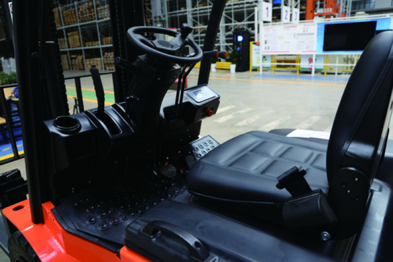 Электрический вилочный погрузчик FE4P35Q Duplex mast (Литий 554Ач, FFL, В-2700мм) HV Market